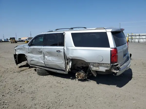 1GNSKJKC7JR219283 2018 CHEVROLET SUBURBAN - Image 2