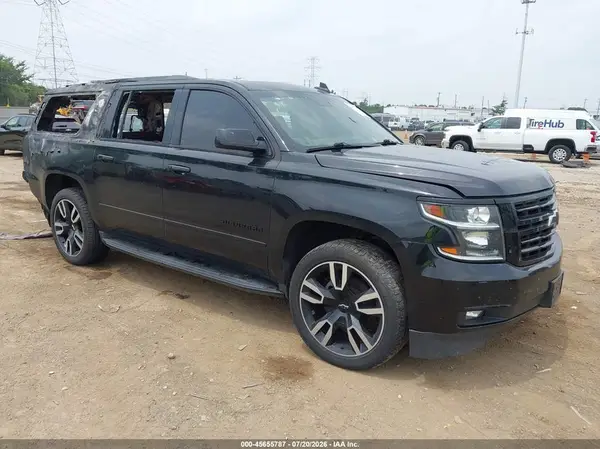 1GNSKJKC7JR275319 2018 CHEVROLET SUBURBAN - Image 1