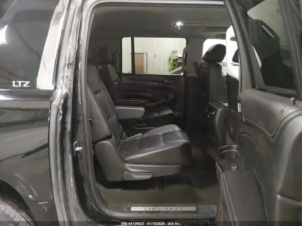 1GNSKJKC8GR113885 2016 CHEVROLET SUBURBAN - Image 8