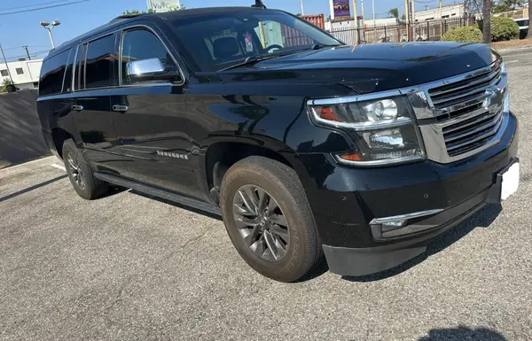 1GNSKJKC8GR118858 2016 CHEVROLET SUBURBAN - Image 1