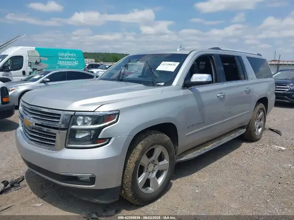 1GNSKJKC8GR244377 2016 CHEVROLET SUBURBAN - Image 2