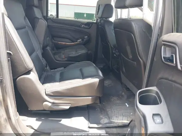 1GNSKJKC8GR408839 2016 CHEVROLET SUBURBAN - Image 8