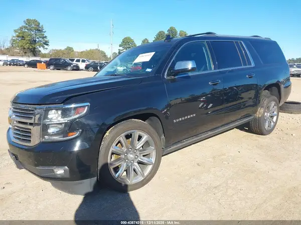1GNSKJKC8HR153787 2017 CHEVROLET SUBURBAN - Image 2