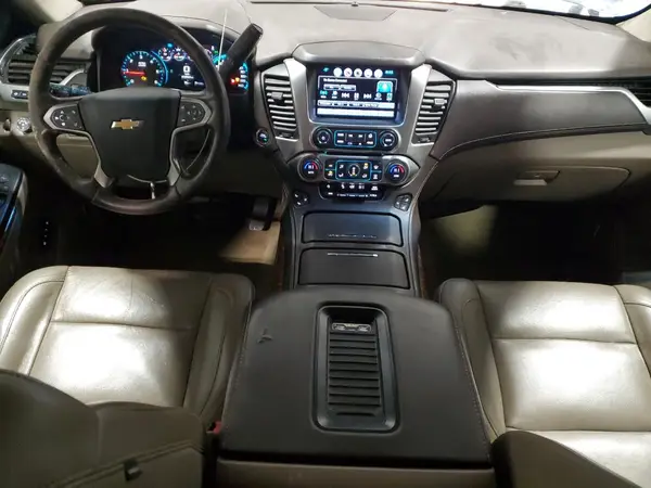 1GNSKJKC8HR199992 2017 CHEVROLET SUBURBAN - Image 8