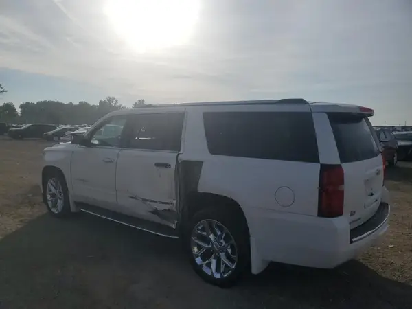 1GNSKJKC8HR290535 2017 CHEVROLET SUBURBAN - Image 2