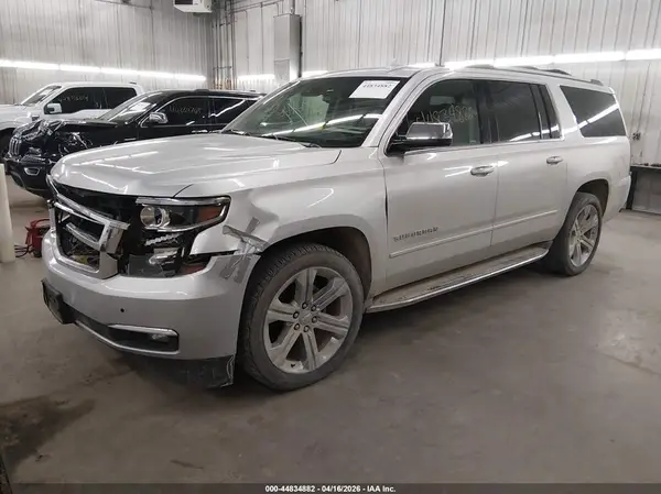 1GNSKJKC8JR158025 2018 CHEVROLET SUBURBAN - Image 2