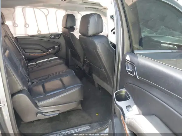 1GNSKJKC8JR349511 2018 CHEVROLET SUBURBAN - Image 8