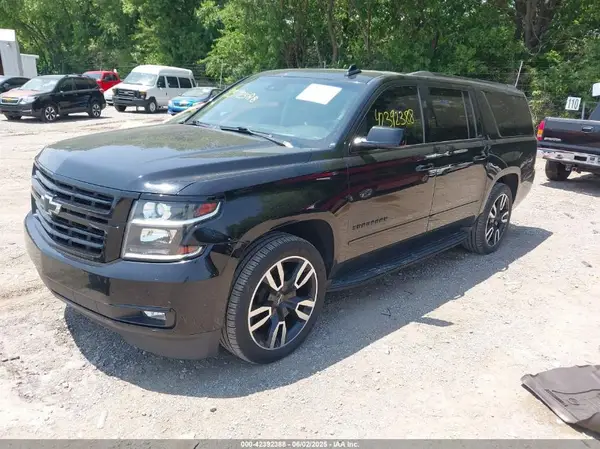 1GNSKJKC8JR385523 2018 CHEVROLET SUBURBAN - Image 2
