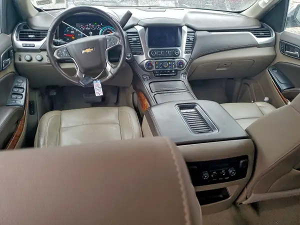 1GNSKJKC8KR324674 2019 CHEVROLET SUBURBAN - Image 8