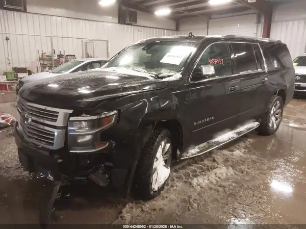 1GNSKJKC9GR131683 2016 CHEVROLET SUBURBAN - Image 2