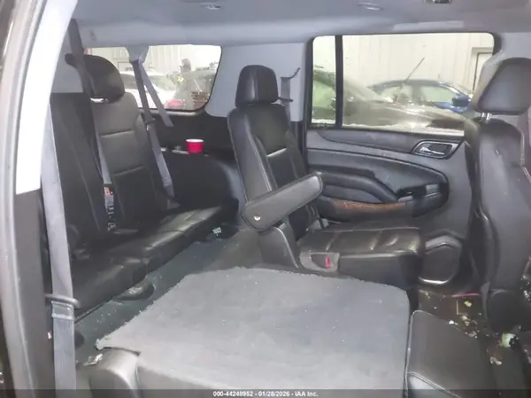 1GNSKJKC9GR131683 2016 CHEVROLET SUBURBAN - Image 8