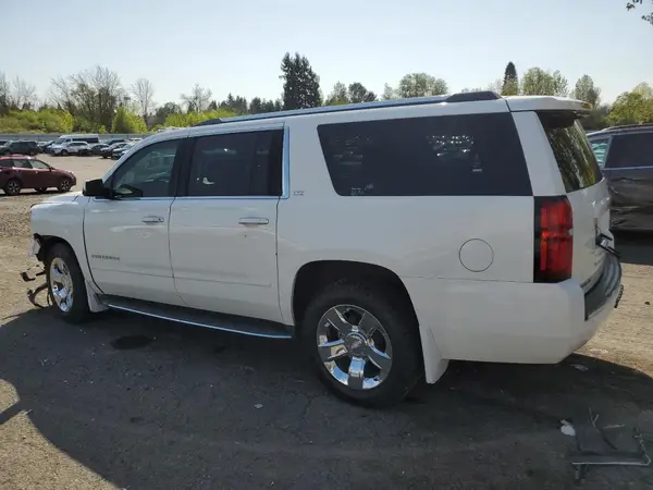 1GNSKJKC9GR237633 2016 CHEVROLET SUBURBAN - Image 2