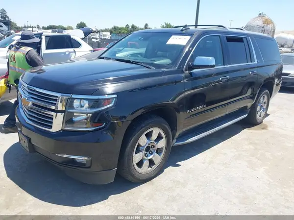 1GNSKJKC9GR242489 2016 CHEVROLET SUBURBAN - Image 2