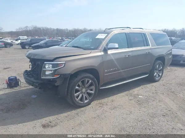 1GNSKJKC9GR255307 2016 CHEVROLET SUBURBAN - Image 2