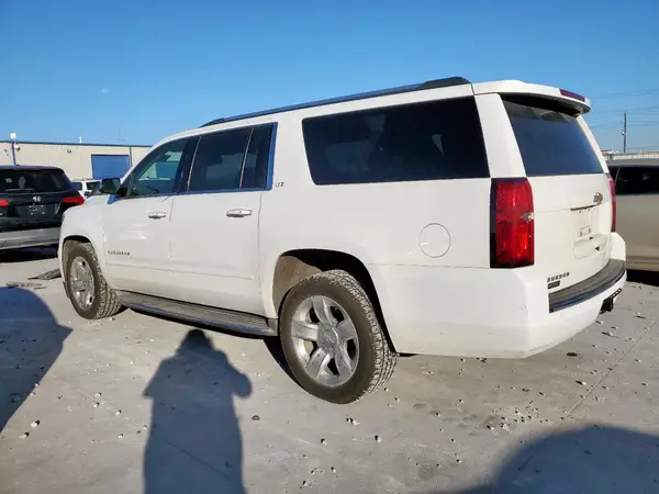 1GNSKJKC9GR366018 2016 CHEVROLET SUBURBAN - Image 2