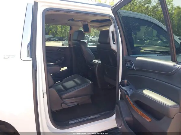 1GNSKJKC9GR474025 2016 CHEVROLET SUBURBAN - Image 8