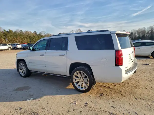 1GNSKJKC9HR136867 2017 CHEVROLET SUBURBAN - Image 2