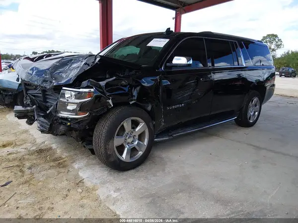 1GNSKJKC9HR319444 2017 CHEVROLET SUBURBAN - Image 2