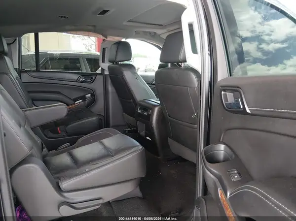 1GNSKJKC9HR319444 2017 CHEVROLET SUBURBAN - Image 8