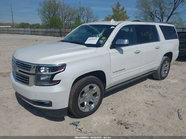 1GNSKJKC9JR323192 2018 CHEVROLET SUBURBAN - Image 2