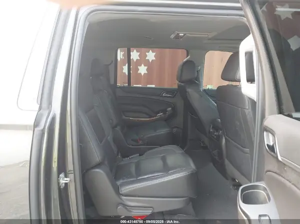 1GNSKJKC9KR261374 2019 CHEVROLET SUBURBAN - Image 8