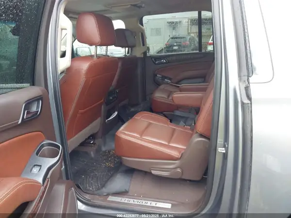 1GNSKJKC9KR288722 2019 CHEVROLET SUBURBAN - Image 8