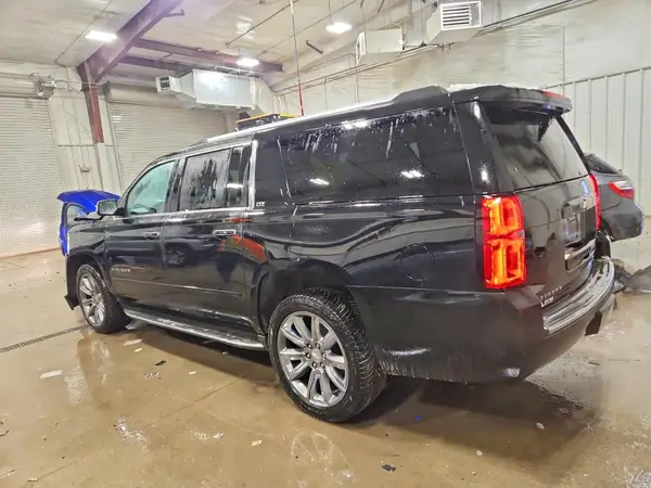 1GNSKJKCXGR201093 2016 CHEVROLET SUBURBAN - Image 2