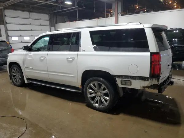 1GNSKJKCXGR221229 2016 CHEVROLET SUBURBAN - Image 2