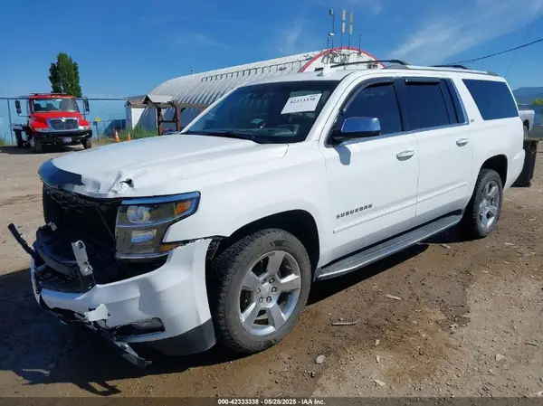 1GNSKJKCXGR289384 2016 CHEVROLET SUBURBAN - Image 2