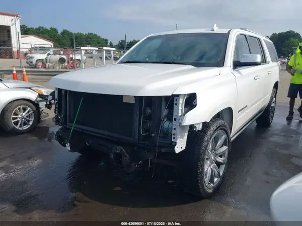 1GNSKJKCXGR300741 2016 CHEVROLET SUBURBAN - Image 2