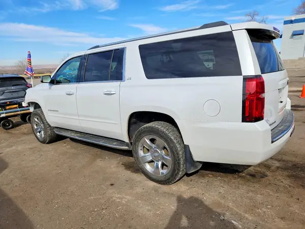 1GNSKJKCXGR469853 2016 CHEVROLET SUBURBAN - Image 2