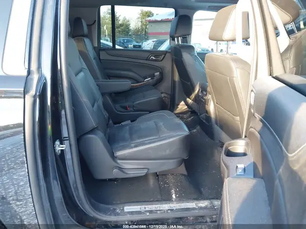 1GNSKJKCXHR246505 2017 CHEVROLET SUBURBAN - Image 8