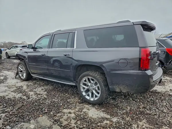 1GNSKJKCXHR403353 2017 CHEVROLET SUBURBAN - Image 2