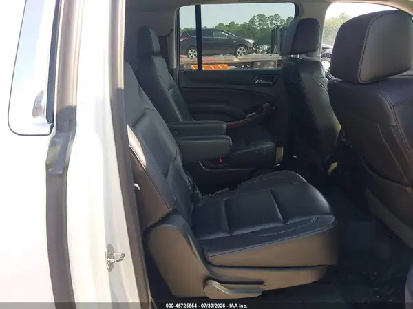 1GNSKJKCXKR154236 2019 CHEVROLET SUBURBAN - Image 8