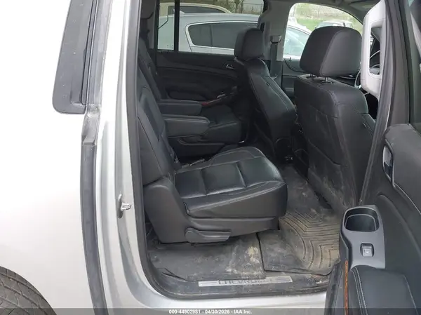 1GNSKJKCXKR182053 2019 CHEVROLET SUBURBAN - Image 8