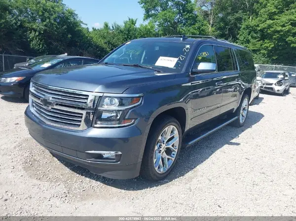 1GNSKJKCXLR144047 2020 CHEVROLET SUBURBAN - Image 2