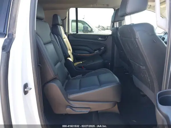 1GNSKJKJ2KR103148 2019 CHEVROLET SUBURBAN - Image 8