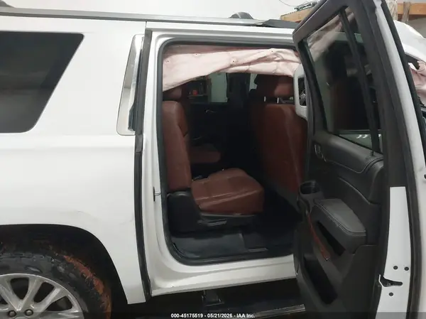 1GNSKJKJ2KR157114 2019 CHEVROLET SUBURBAN - Image 8