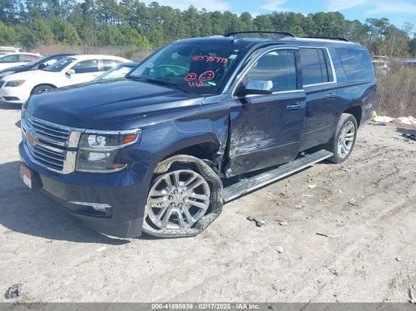 1GNSKJKJXLR213544 2020 CHEVROLET SUBURBAN - Image 2