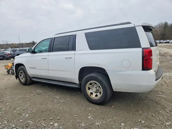 1GNSKKEC2GR404593 2016 CHEVROLET SUBURBAN - Image 2