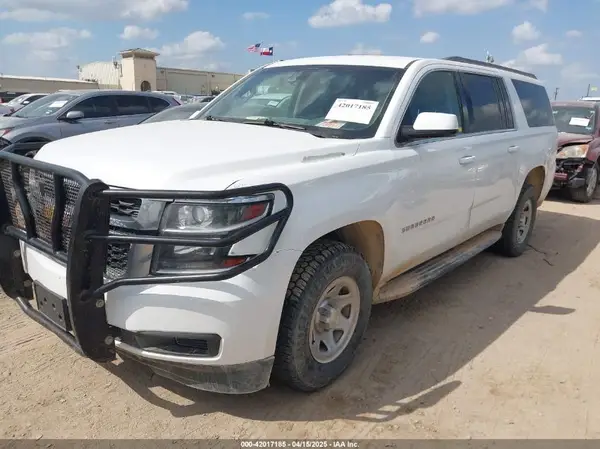 1GNSKKEC2JR362093 2018 CHEVROLET SUBURBAN - Image 2