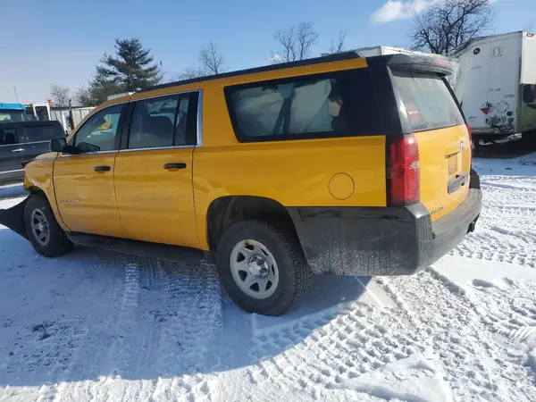 1GNSKKEC5HR361496 2017 CHEVROLET SUBURBAN - Image 2