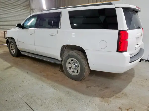 1GNSKKEC6HR357909 2017 CHEVROLET SUBURBAN - Image 2