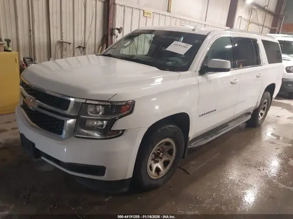 1GNSKKEC7GR425634 2016 CHEVROLET SUBURBAN - Image 2