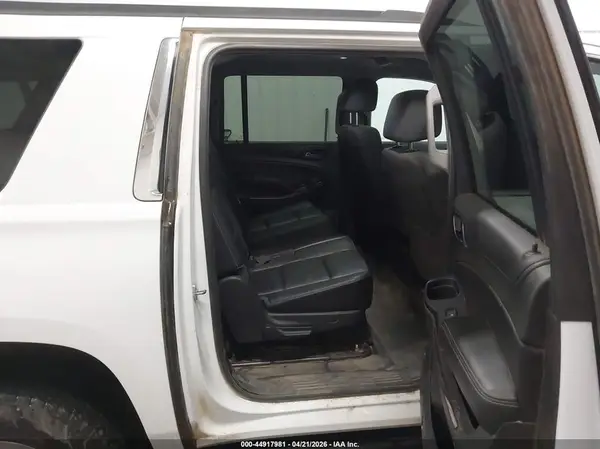 1GNSKKEC8HR293629 2017 CHEVROLET SUBURBAN - Image 8