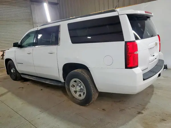 1GNSKKEC9HR357855 2017 CHEVROLET SUBURBAN - Image 2