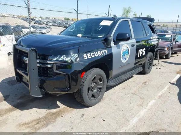1GNSKLED2MR328447 2021 CHEVROLET TAHOE - Image 2