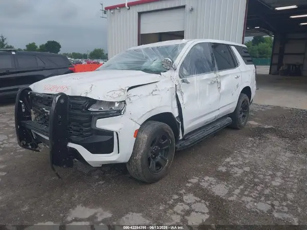 1GNSKLED5RR155692 2024 CHEVROLET TAHOE - Image 2