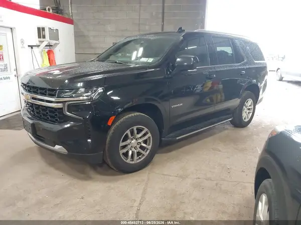 1GNSKMED3MR302347 2021 CHEVROLET TAHOE - Image 2