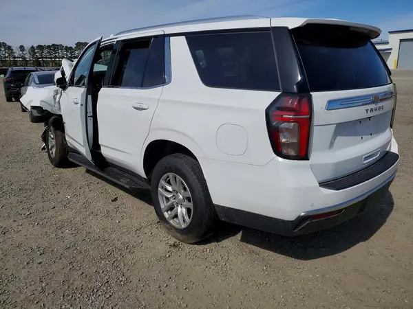 1GNSKMKD4NR276704 2022 CHEVROLET TAHOE - Image 2
